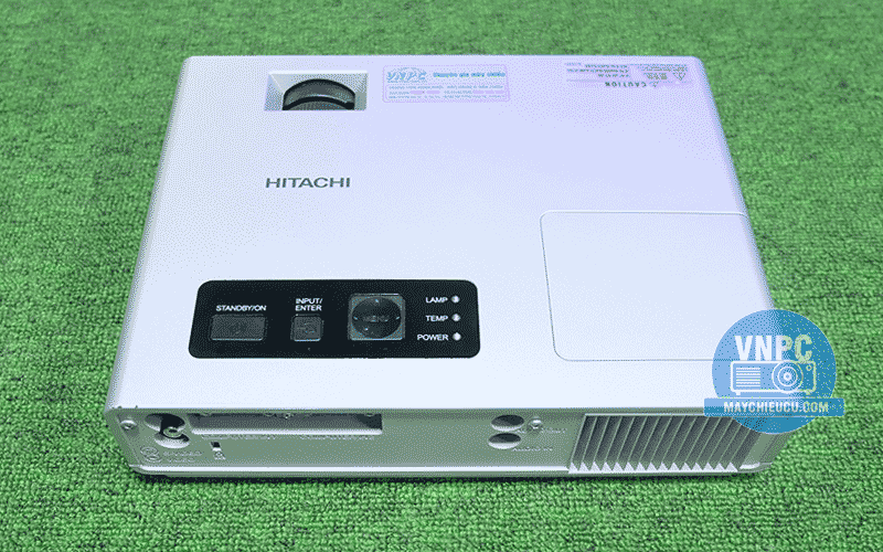 Máy chiếu cũ Hitachi CP-RX70 thiết kế thân máy nhỏ gọn